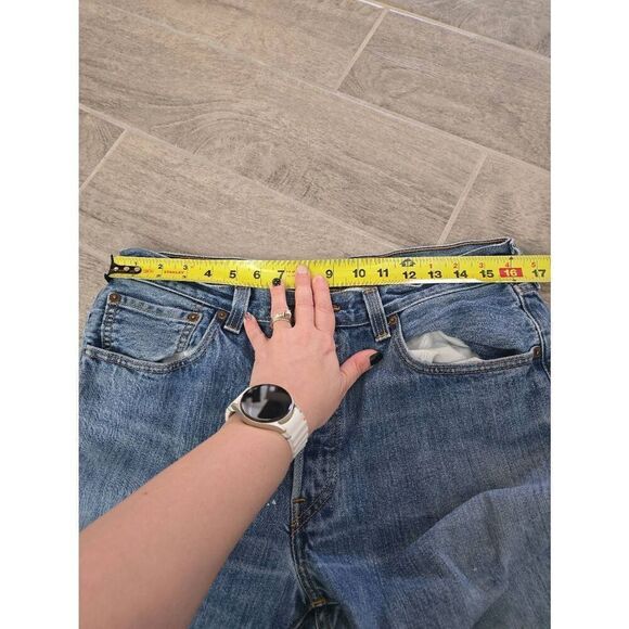 Men's Levi's 501 Original Fit‎ Medium Wash Minor Destruction Paint Splatter Size - Picture 6 of 12